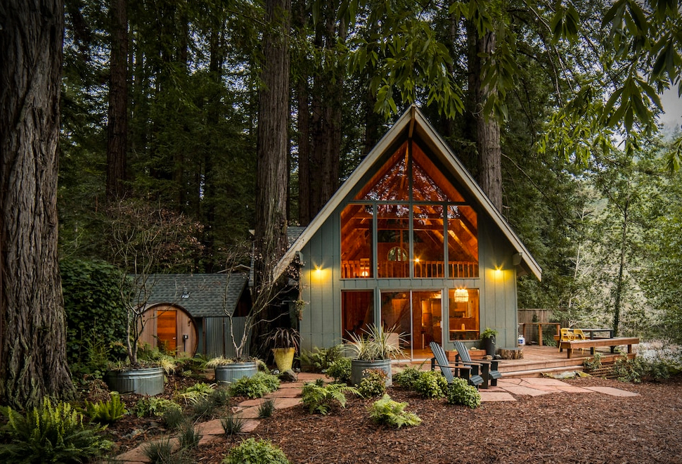 Cabana Moderna Airbnb Find: Sequoia A-frame Cabin | Image