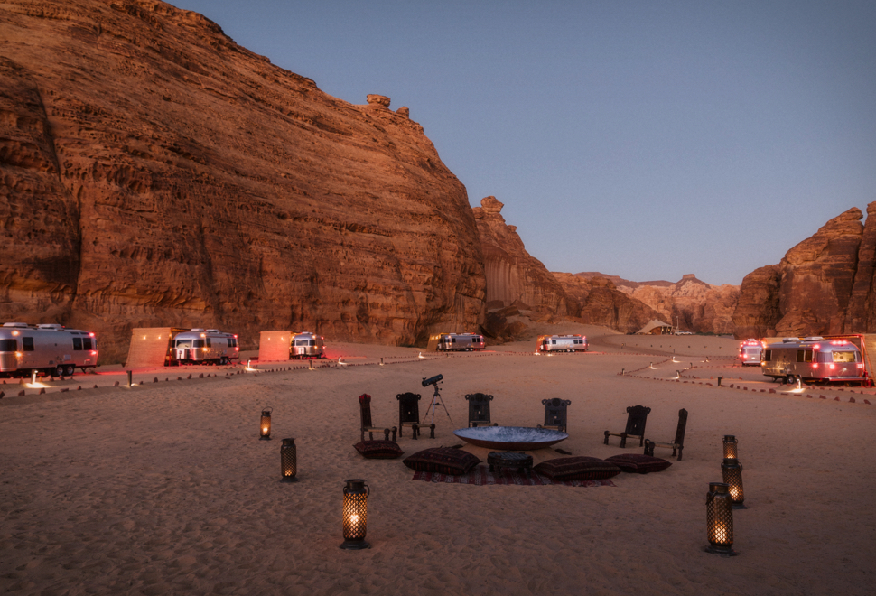 Sonhou Em Fugir Para O Deserto ? Habitas Caravan Glamping | Image