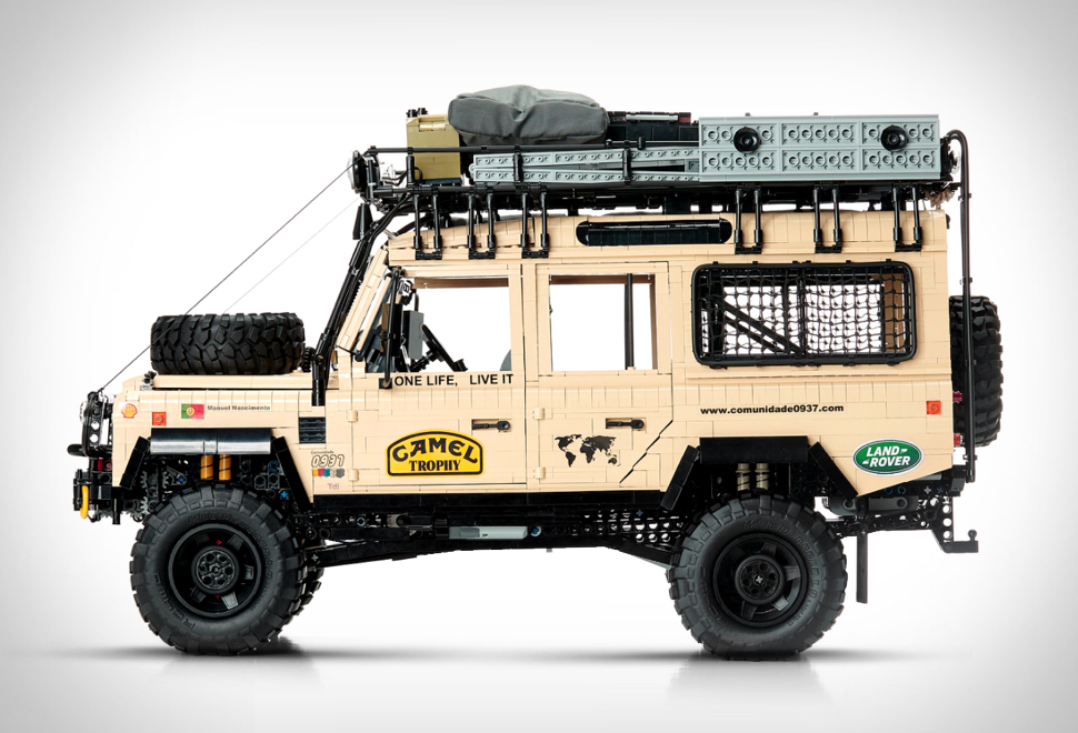 Lego Land Rover Defender 110 | Image