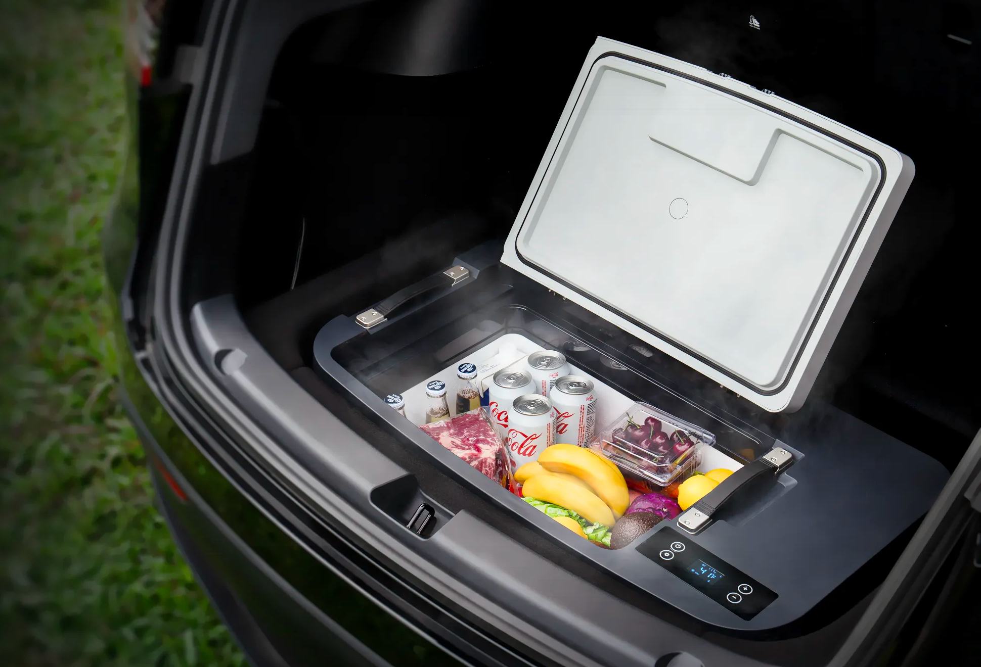 Você Sabia Que O Seu Tesla Pode Ter Um Freezer No Porta-malas? Tesla Sub Trunk Freezer | Image